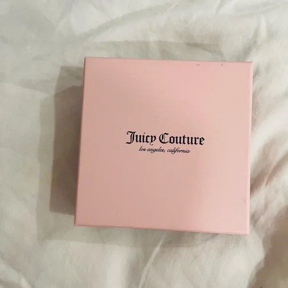 Juicy Couture Gold Heart and Script Necklace - Picture 4 of 5